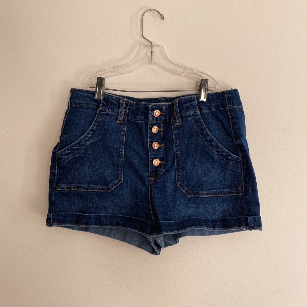 Kenzie Hugh waisted burton jean shorts